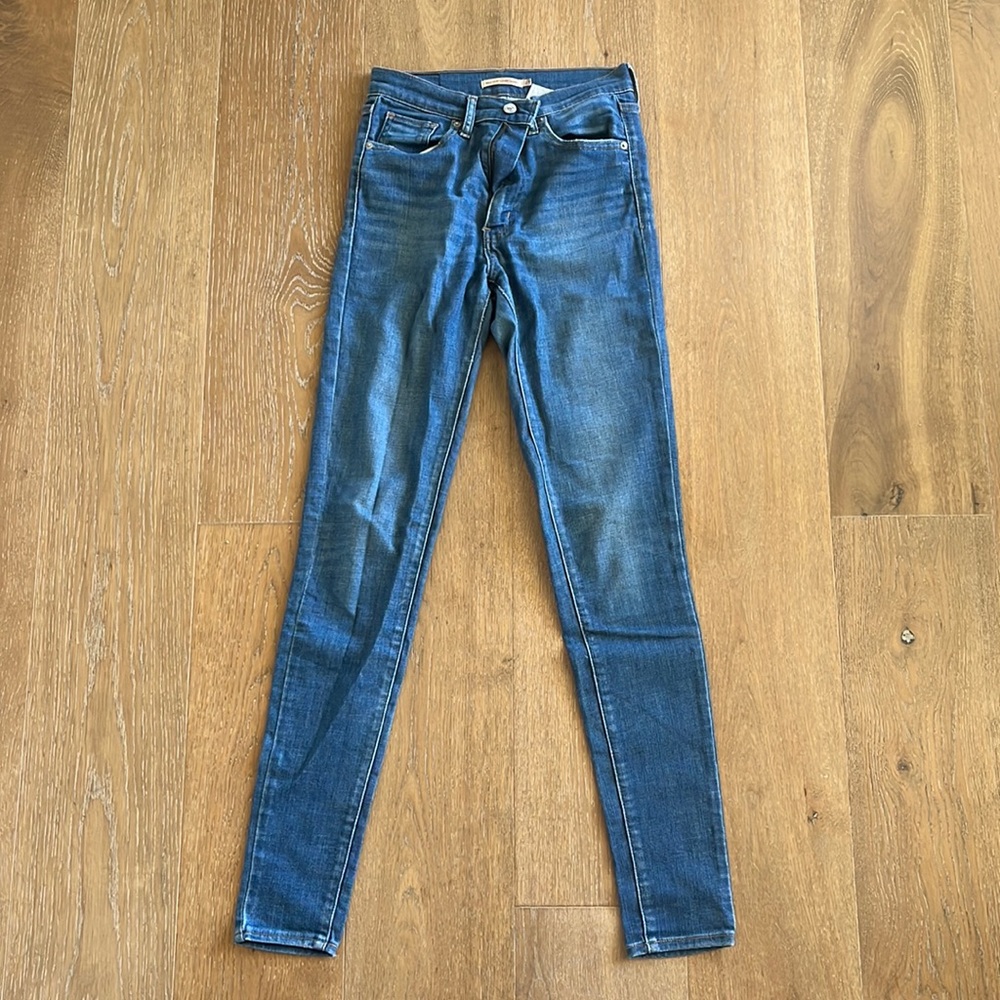Levi dark wash jeans